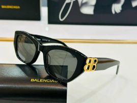 Picture of Balenciga Sunglasses _SKUfw56969091fw